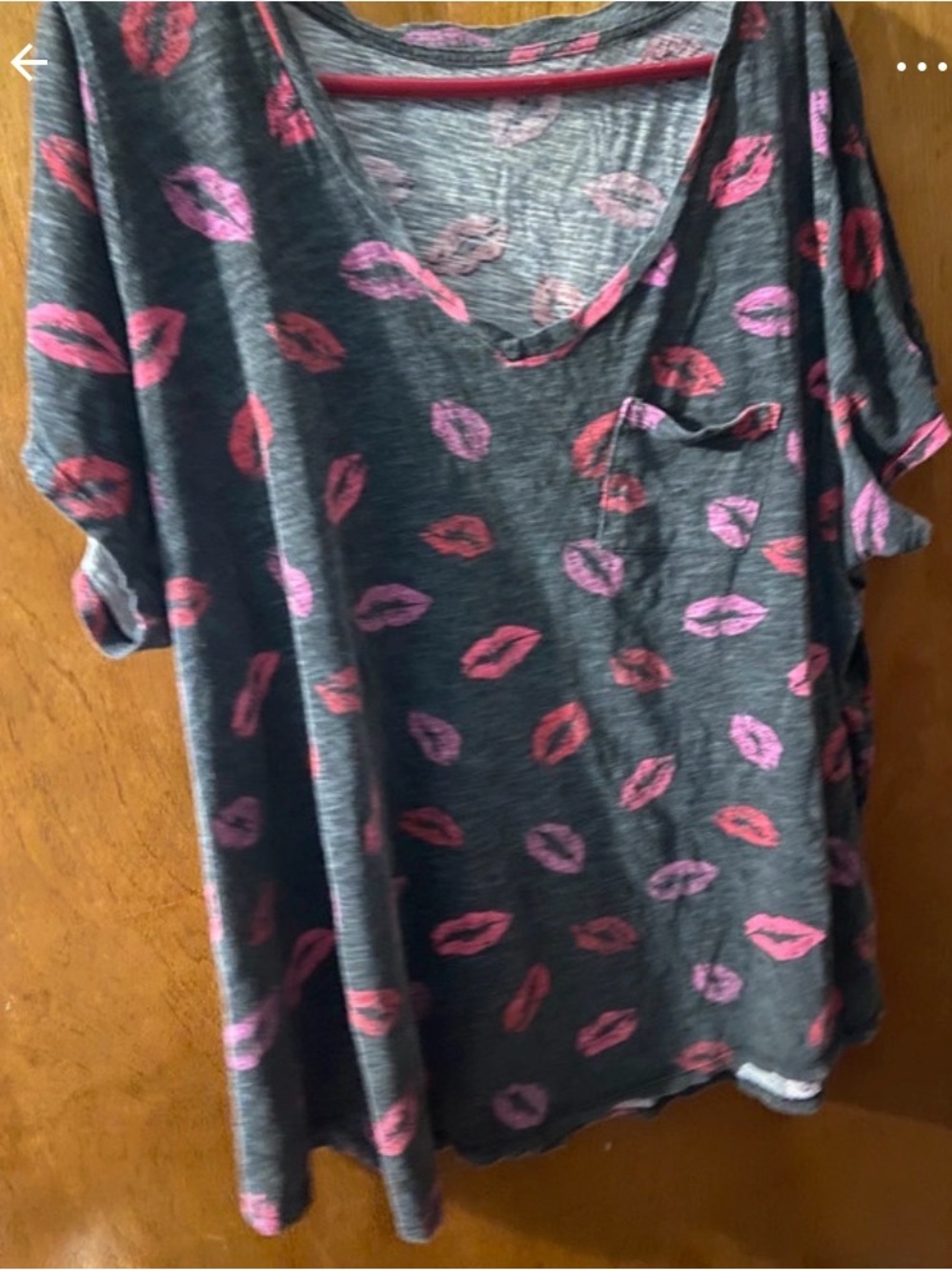 Torrid Lips Girly Graphic Tee T-Shirt Size 3 3X 22/24